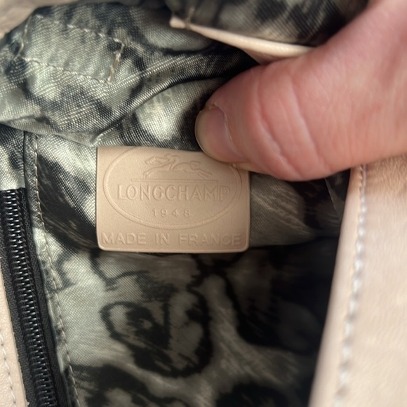 Longchamp leather cross body bag with metal chain - Picture 11 of 13